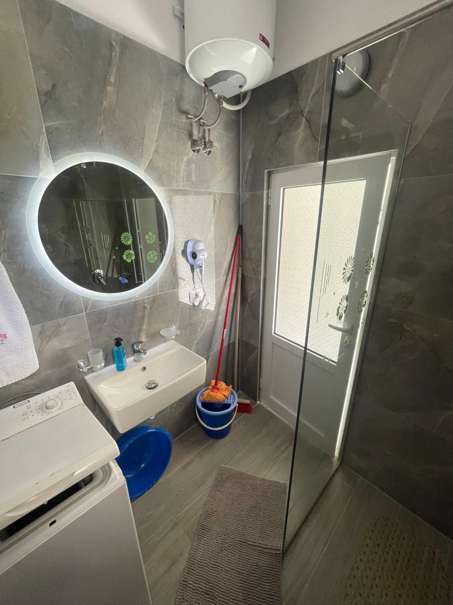 Sunflower Apartments Sarande Bagian luar foto